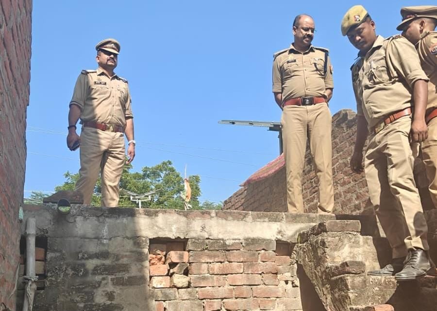 Hardoi News: व्यापारी के मकान से चोरी हुए 20 लाख के नकदी-जेवर में पुलिस के हाथ खाली