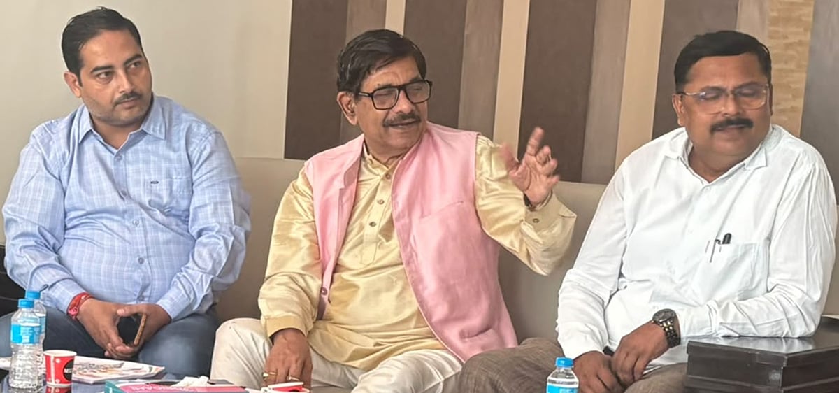 जिले में विकसित होगा पहला समृद्ध मॉडल गांव : डॉ. सूर्य कुमार