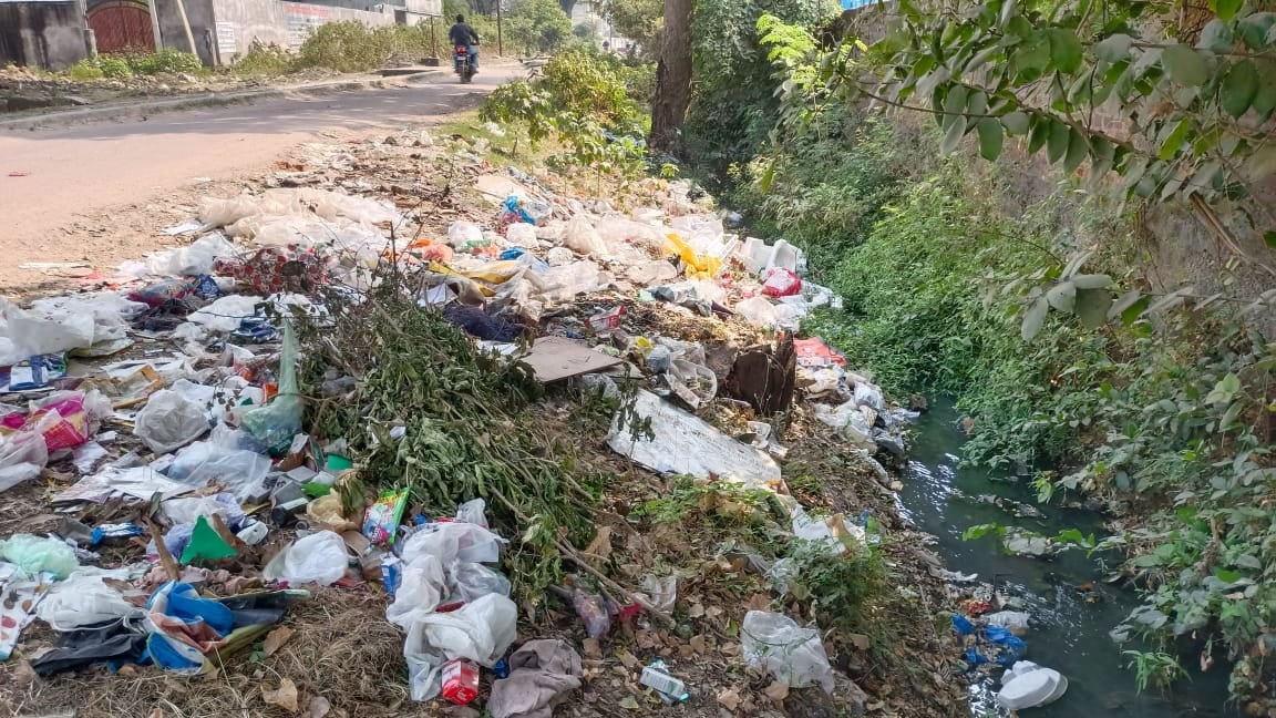 Lalitpur News: जलभराव के कारण संचारी रोग अभियान फेल