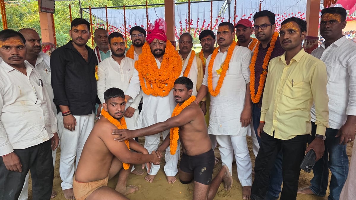 Ghazipur News: अभिषेक ने प्रियांशु और गोलू ने सूरज को हराया