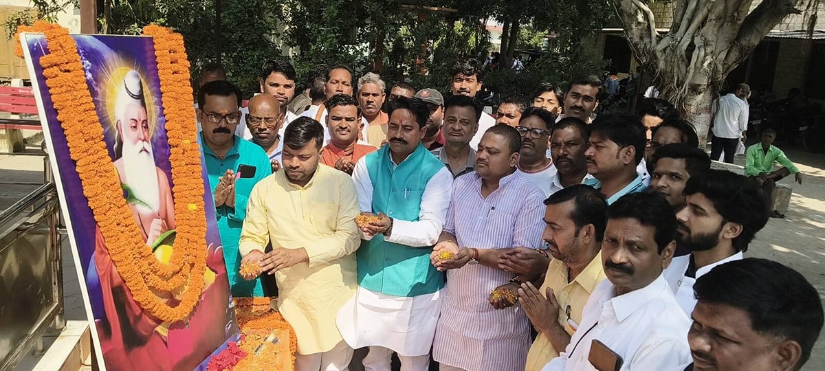 सत्य, धर्म और सदाचार का शाश्वत संदेश देती है महर्षि वाल्मीकि की रामायण : पारस