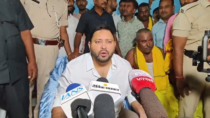Bihar tejashwi yadav attacks bjp in bidupur says bjp making mountain out of molehill ignoring bihar issues