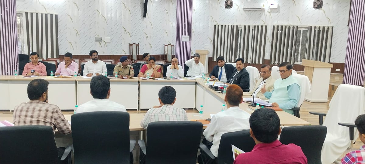 Ballia News: मेगा विधिक सहायता एवं सेवा शिविर एक नवंबर को लगेगा
