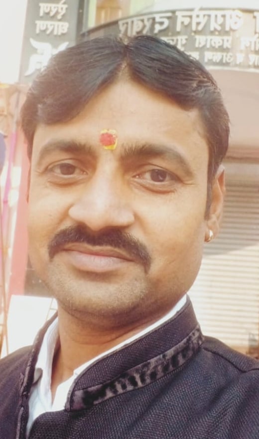 Kaushambi News: करवाचाैथ पर चांदी के गहनों की चमक