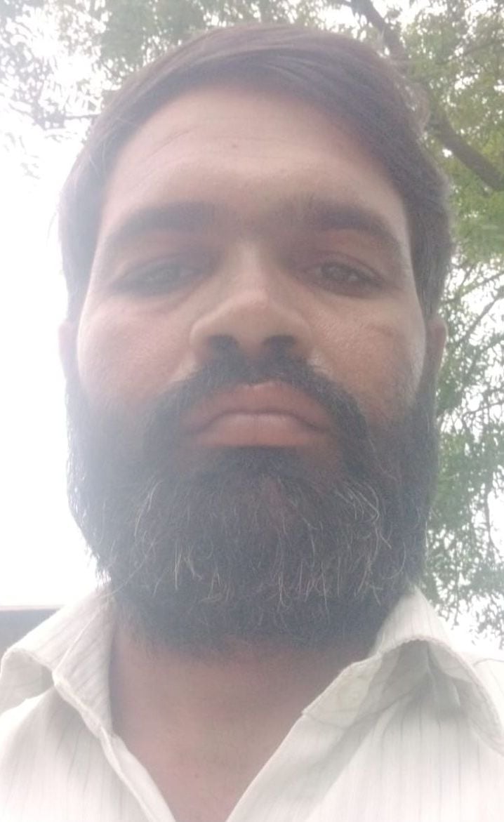 Kasganj News: फसल देखने के लिए निकले किसान की माैत