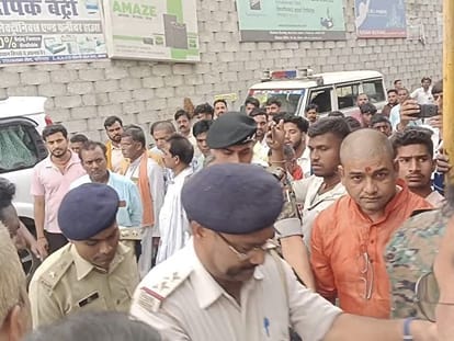 रोहतास कंचन ज्वेलर्स में दिनदहाड़े हुई लूट