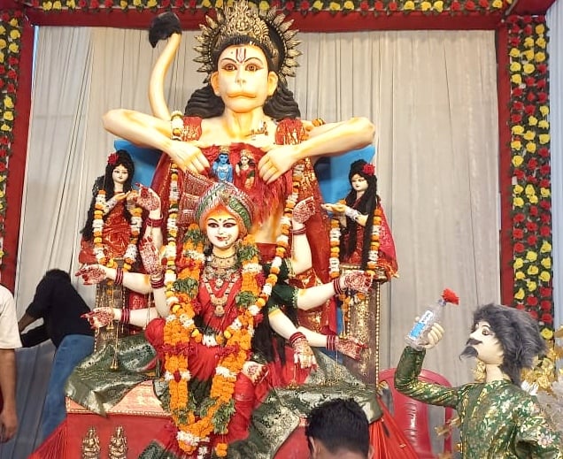 Azamgarh News: मेले में उमड़े श्रद्धालु, हनुमानगढ़ी में हुआ रावण दहन