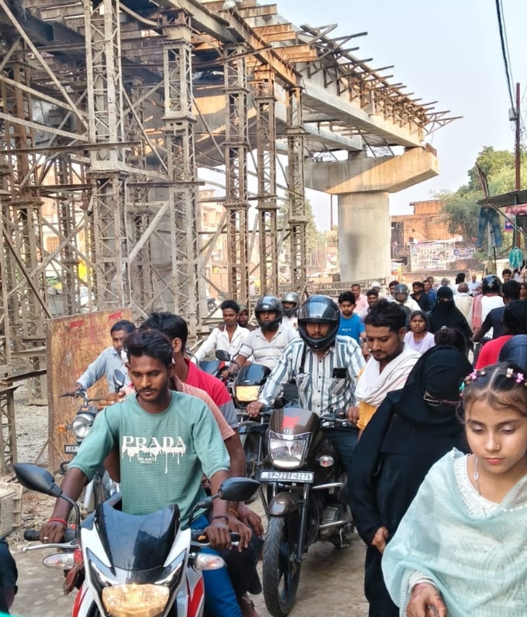 Damaged diversion route becomes a cause of accidents