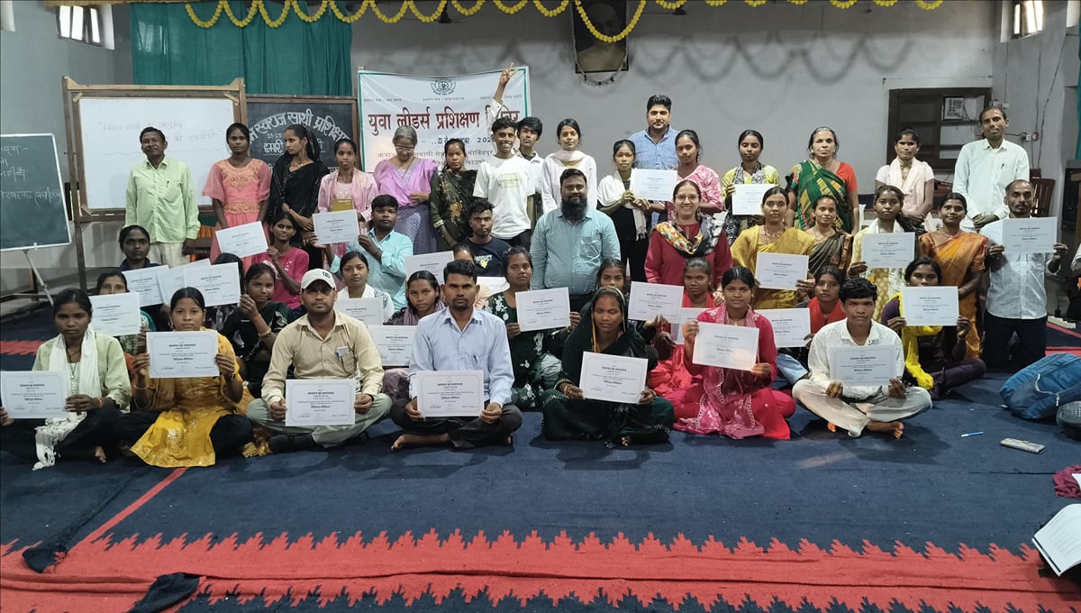 Sonebhadra News: युवा नेतृत्व प्रशिक्षण का समापन, ग्राम पंचायतों को मजबूत बनाने का संकल्प