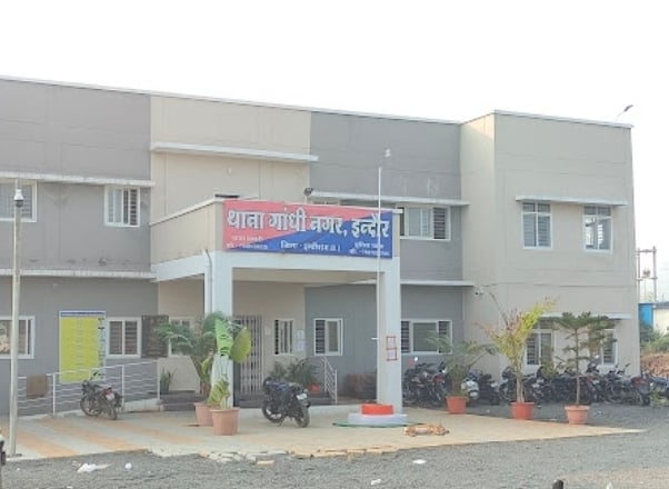 इंदौर: पारिवारिक विवाद के बाद महिला मित्र से मिलने पहुंचा लाइनमैन, संदिग्ध हालात में मौत, पुलिस खंगाल रही राज