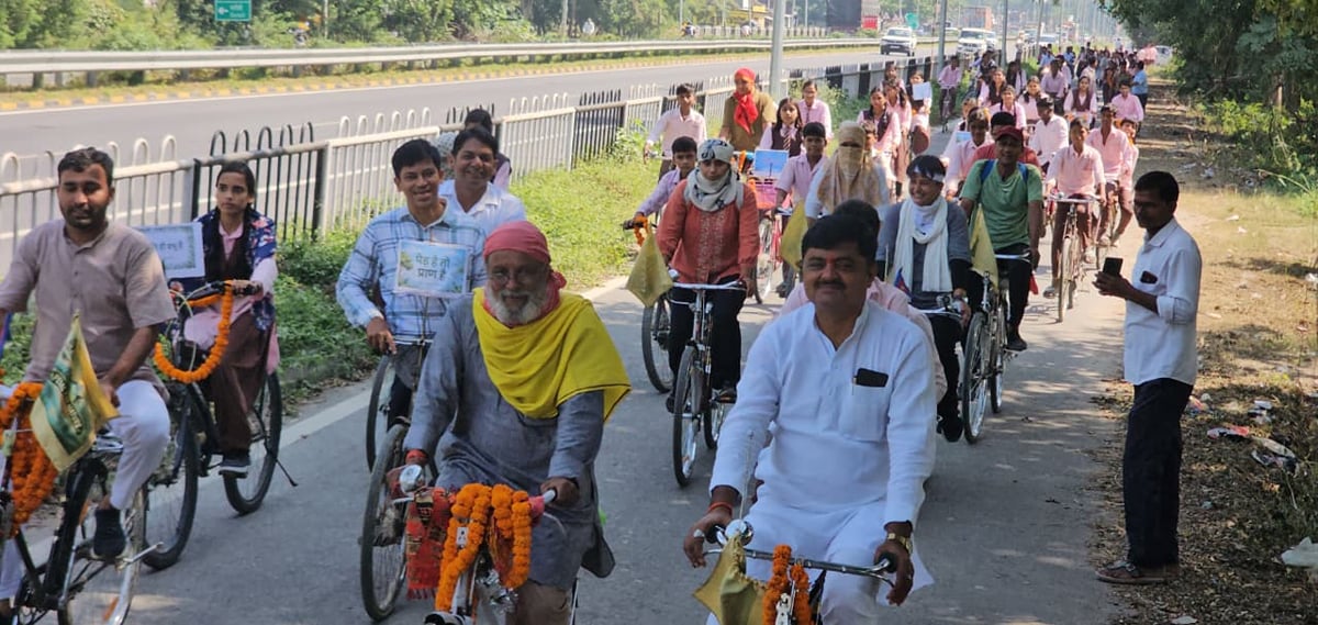 यूपी में पौधरोपण की चुनौती, जल बचाएंगे तो जंगल पनपते जाएंगे : डॉ. जोशी