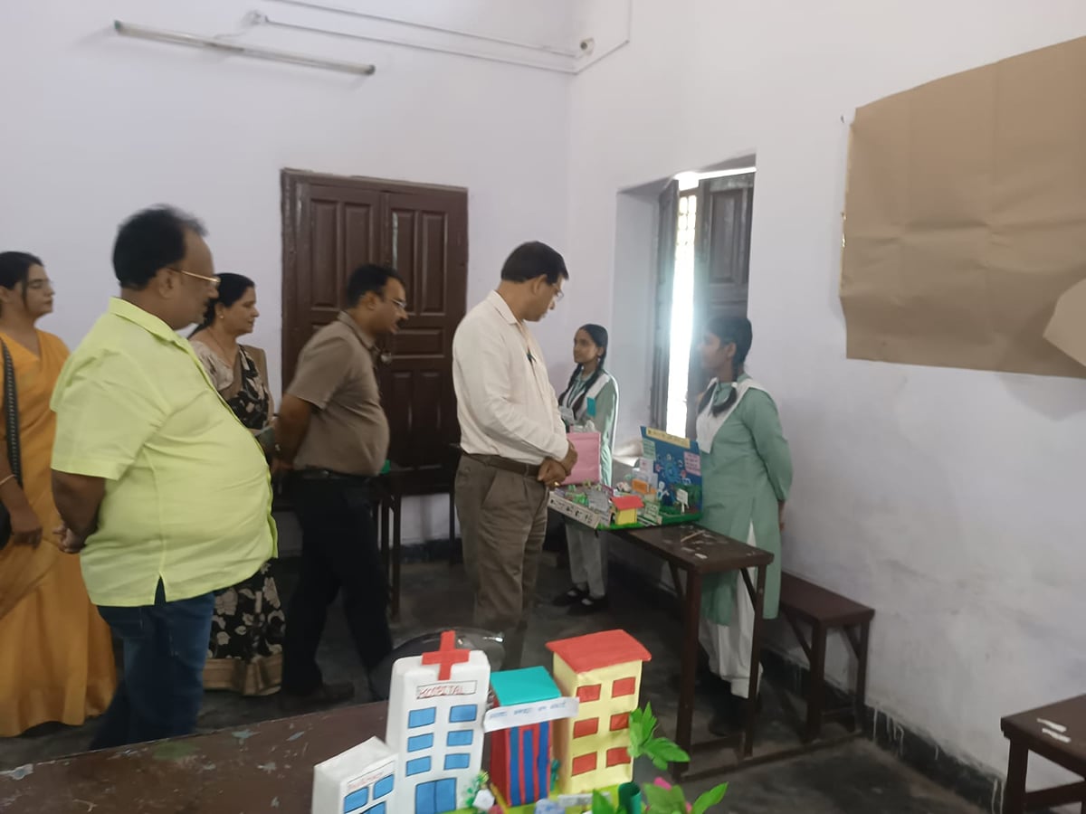 Aligarh News: 119 मॉडलों में दिखी बाल वैज्ञानिकों की कल्पनाशीलता