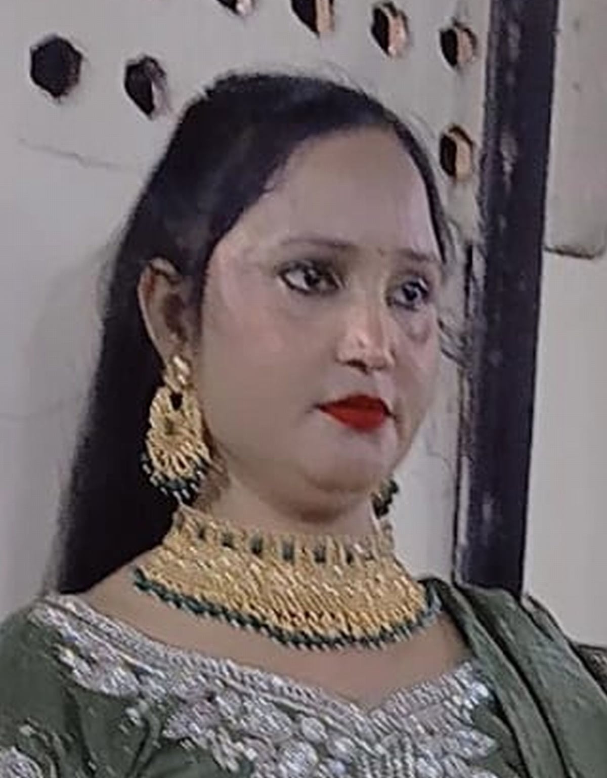 Budaun News: महिला की संदिग्ध परिस्थितियों में मौत, मायके पक्ष का पीटकर फंदे से लटकाने का आरोप