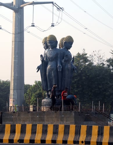 Noida News: ग्रेनो वेस्ट में नए स्वरूप में दिखेगा चार मूर्ति चौराहा