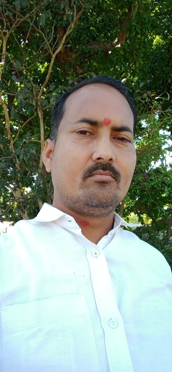 Barabanki News: बुखार से भाजपा के बूथ अध्यक्ष की मौत, त्रिलोकपुर में 50 से अधिक बीमार