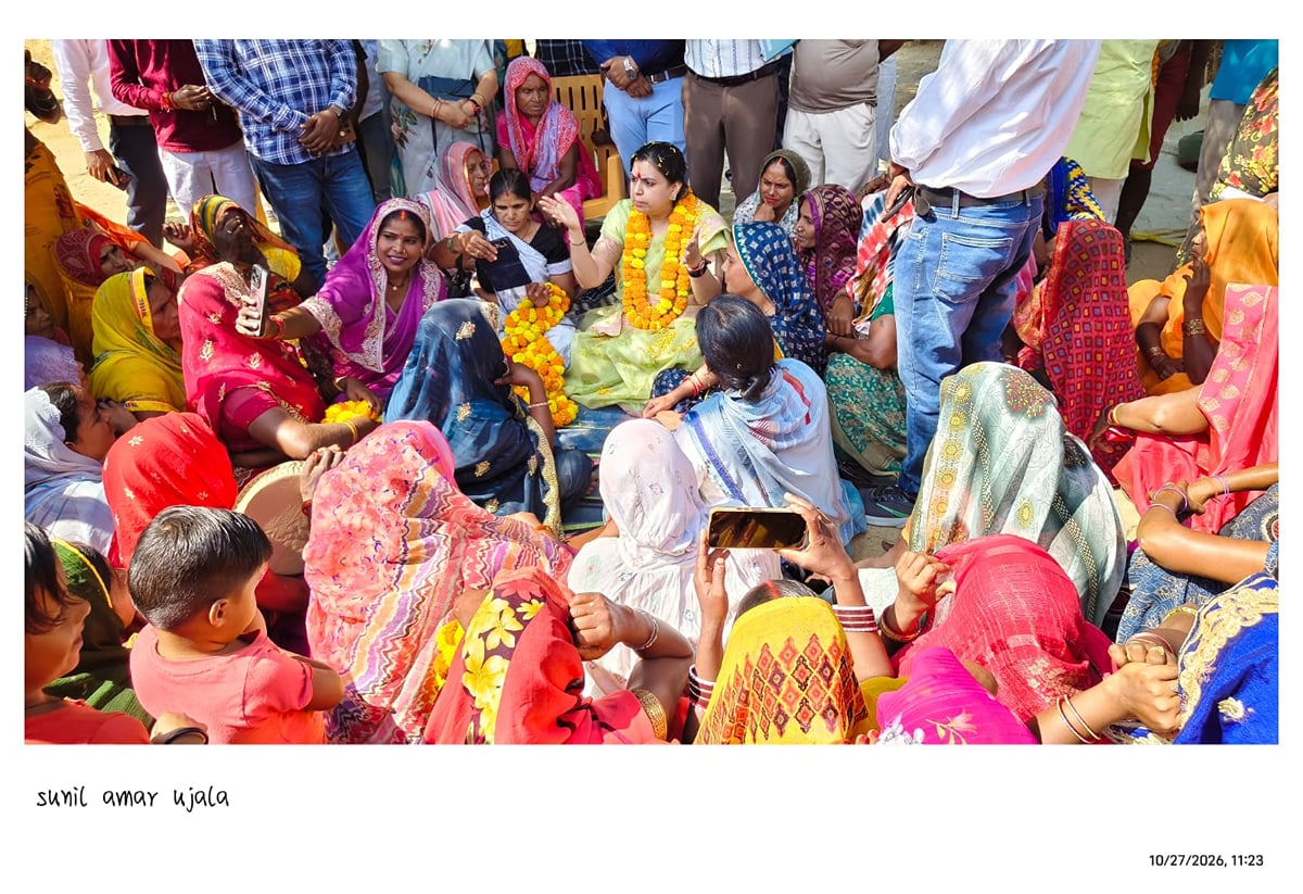 Mirzapur News: दिव्या को महिलाओं ने बताई समस्या-सप्ताह में केवल एक दिन आता है पानी