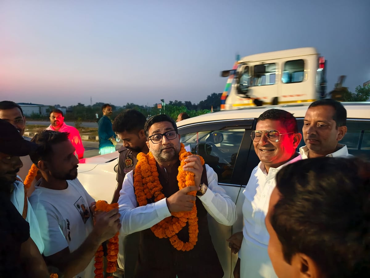 Ghazipur News: अल्पसंख्यक कल्याण के राज्यमंत्री का किया स्वागत