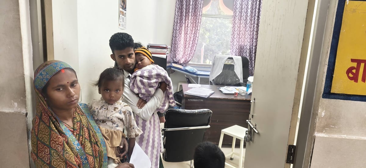 मेडिकल कॉलेज : समय से ओपीडी में नहीं पहुंच रहे डॉक्टर, परेशान हो रहे मरीज व परिजन