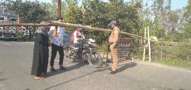 Police is doing intensive checks on UP border