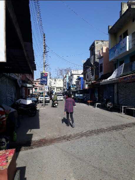 no crowd in ramnagar market after 9 kwarnteen