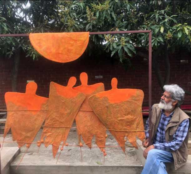 Projected sculptor Rajindra Jnwal exposed the corona danger through artwork
