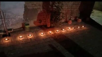Light the lamp at the door outside the houses on the occasion of Ramnavami amid lockdown