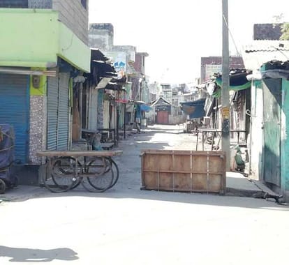 road close for corona prevention