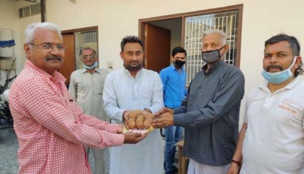 distribution of Mask and Diyas By MP