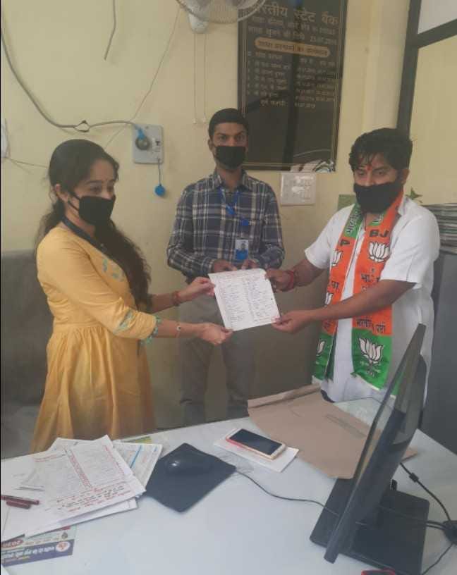 BJP honoring medical, police team