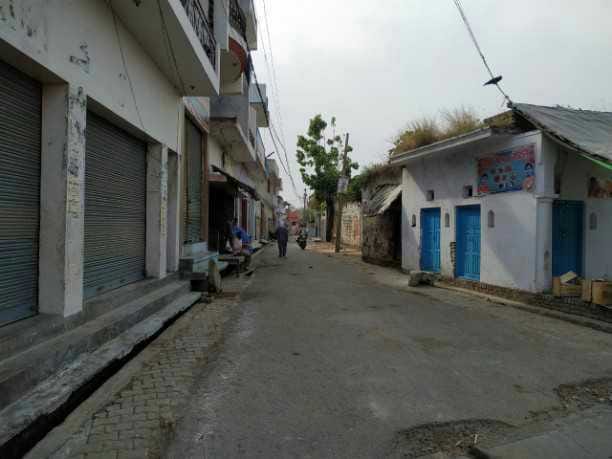 curfew like situation in Dhaurahra town.