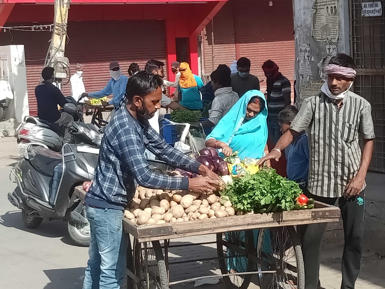 vendors in sipri bazzar
