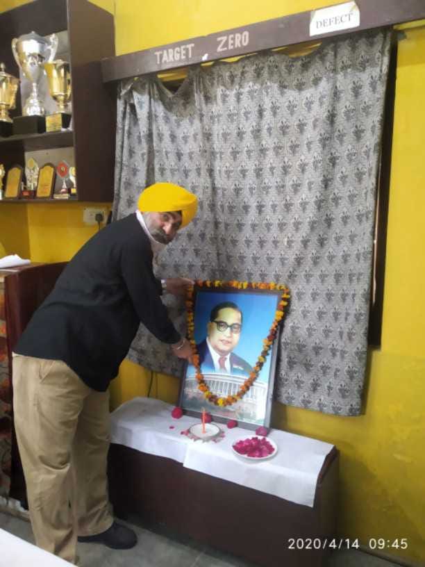 railway employees pay tribute Doctor BR Ambedkar on her birth anniversary