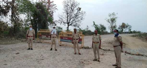 बानपुर टीकमगढ़ बार्डर पर तैनात बानपुर पुलिस