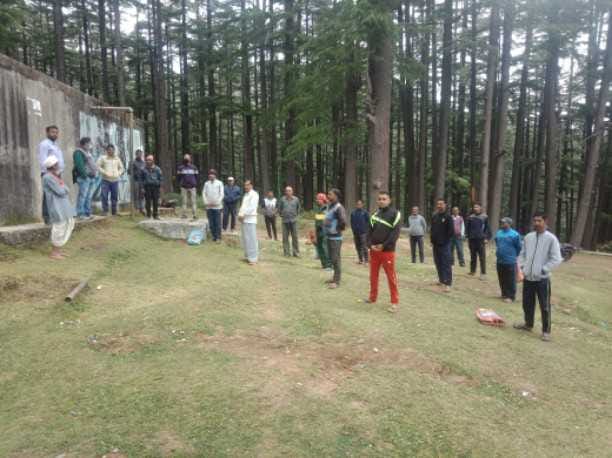 Water crisis, engineer surrounded by villagers