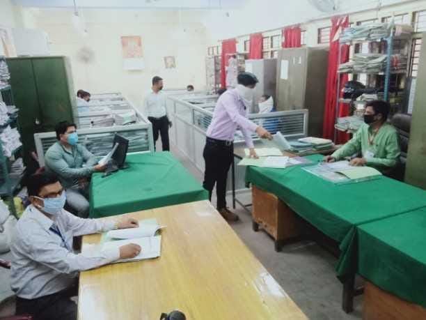 government office opens, employees starts work in jhansi