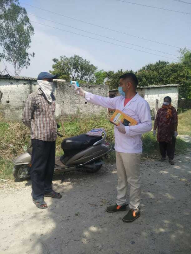 pharmacist k n joshi is fighting to korona
