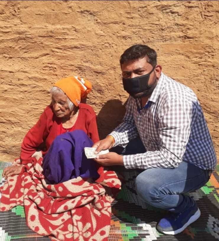 Bank reaches home to help hsnficapped & senior citizen