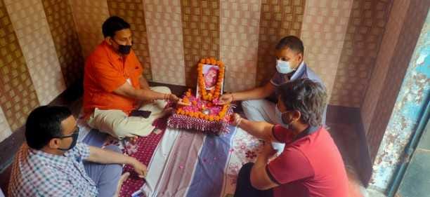 Businessman tribute to chief Minister's father