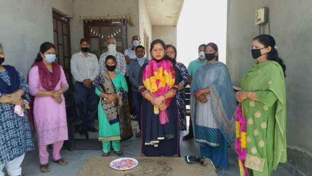 Distt R.S Pura mahila morcha pardan bani