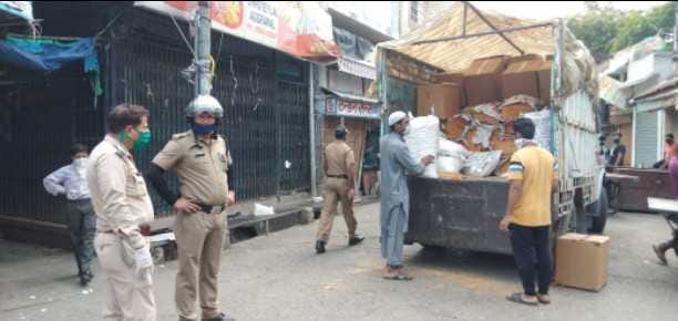 one trader of up reached haldwani with macoroni and rice without permission