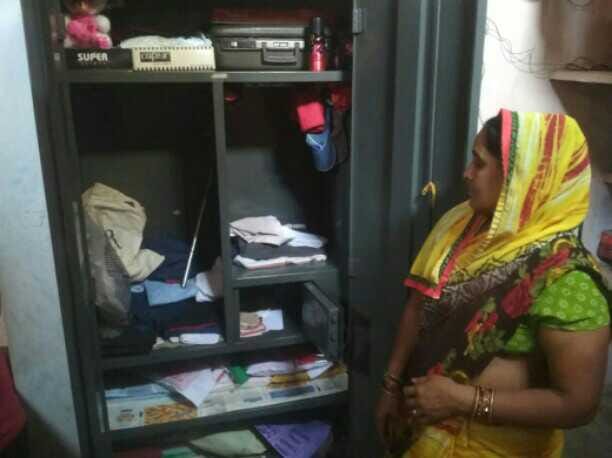 35 lakh की chori