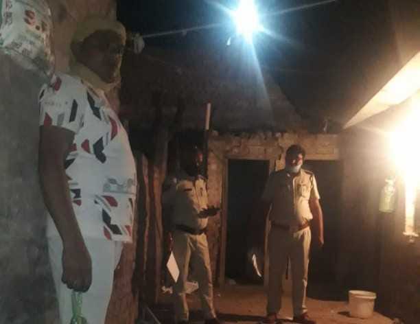 husband tried to commit suicide after he strangled his wife with a blade