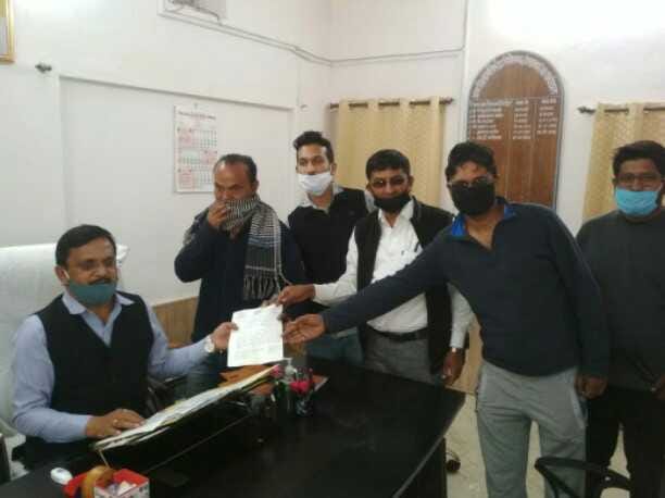 Demand to withdraw the case filed against former cabinet minister