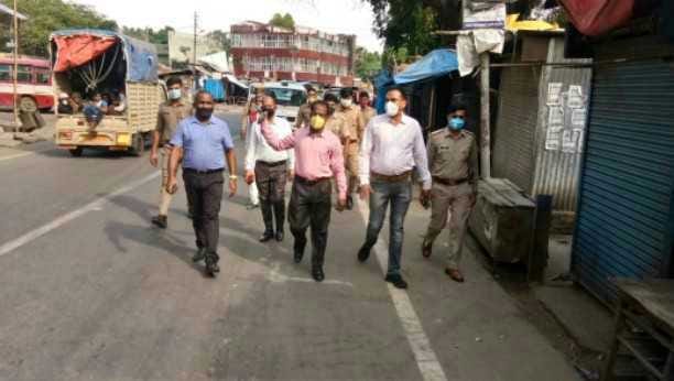 दोपहर तक तीन सैकड़ा से अधिक वाहन निकले