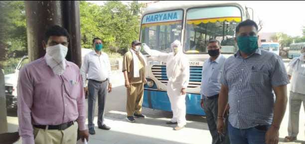 from narnaul to panchkula the bus went tewari, 14 passenger aboard