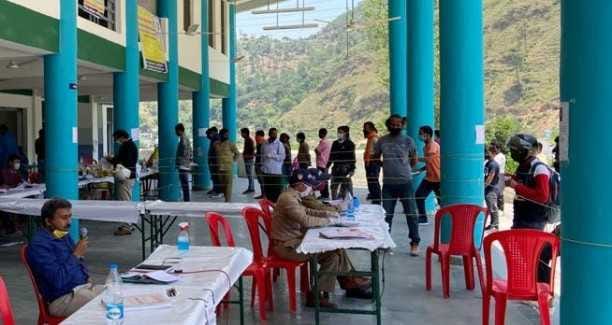 194 migrants from outer states and Dehradun reach Bageshwar