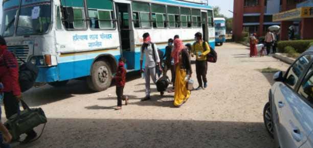 220 workers go to UP by bus