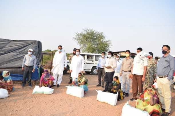 ration kit given by nagar nigam