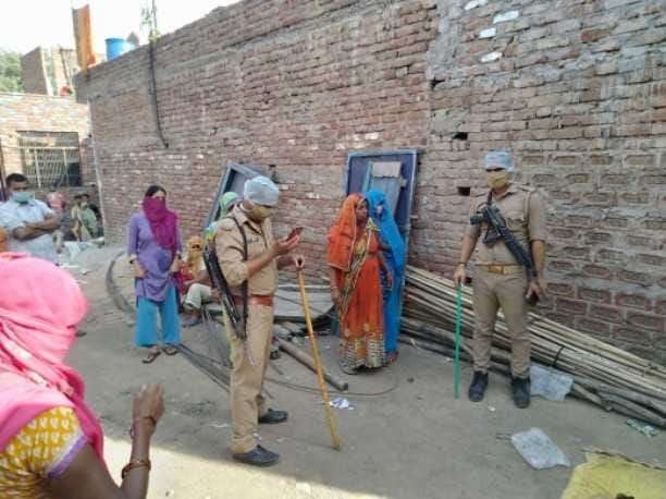 youth ded body found in room, daut of murder