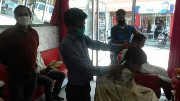 Salon opens in Pithoragarh after two months